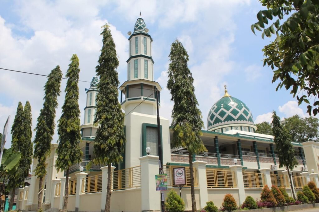 Minaret Masjid Albarokah